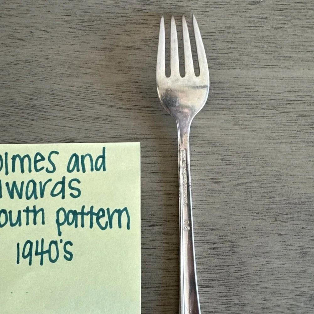 Holmes & Edwards Inlaid Youth Pattern 1940s Silverplate Fork‎ Flatware